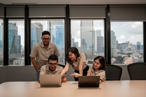 Contacts Ringoo team working on omnichannel customer care
